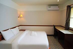 Luna Hut Resort Hua Hin