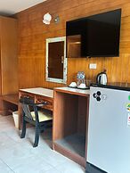 Luna Hut Resort Hua Hin