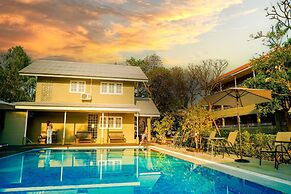 Luna Hut Resort Hua Hin