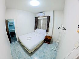 Luna Hut Resort Hua Hin