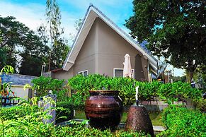 Luna Hut Resort Hua Hin