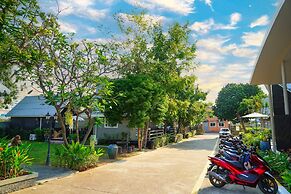 Luna Hut Resort Hua Hin