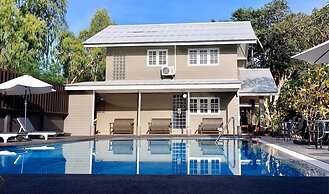 Luna Hut Resort Hua Hin