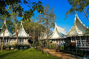 Luna Hut Resort Hua Hin