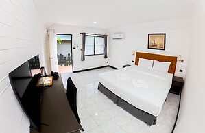 Luna Hut Resort Hua Hin
