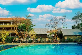 Luna Hut Resort Hua Hin