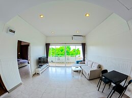 Luna Hut Resort Hua Hin
