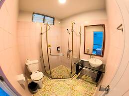 Luna Hut Resort Hua Hin