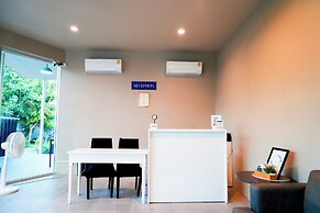 Luna Hut Resort Hua Hin