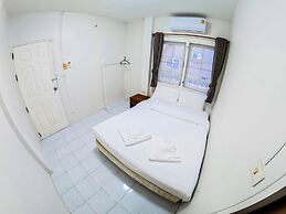 Luna Hut Resort Hua Hin
