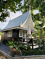 Luna Hut Resort Hua Hin