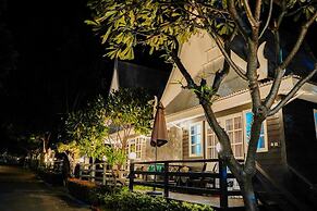 Luna Hut Resort Hua Hin