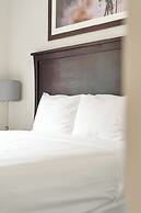 Harmony Haven 2BR Lakefront Suite