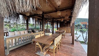 Flu Alaçatı Tiny House Otel