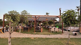 Flu Alaçatı Tiny House Otel