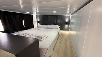 Flu Alaçatı Tiny House Otel