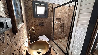 Flu Alaçatı Tiny House Otel