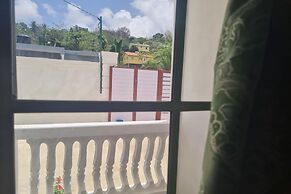 Condo in Gros Islet 10 Mins Drive to Beach