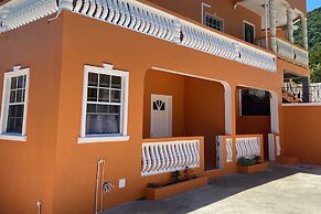 Condo in Gros Islet 10 Mins Drive to Beach