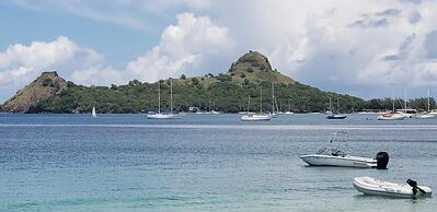 Condo in Gros Islet 10 Mins Drive to Beach