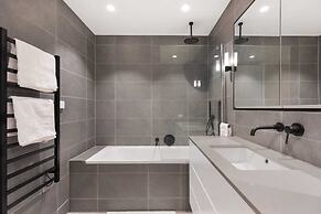 3br-sleeps8-central London-parking