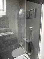 Tranquil Oxford Retreat 4 Bedroom House Aircon