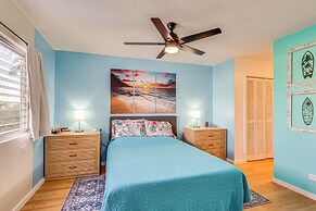 Kailua-kona Condo w/ Balcony: Walk to the Beach!
