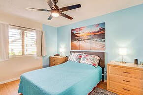 Kailua-kona Condo w/ Balcony: Walk to the Beach!