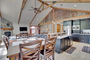 Hot Tub & Fire Pit: Cle Elum Escape!