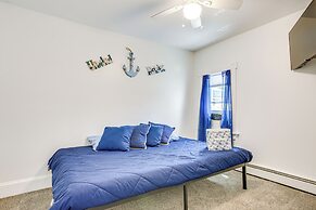 Somers Point Apartment < 1/2 Mi to Beach!