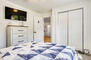 Walk to Beach: Somers Point Apartment!