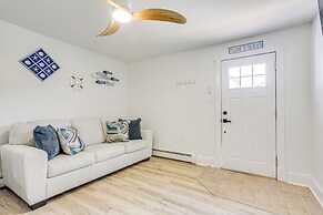 Walk to Beach: Somers Point Apartment!