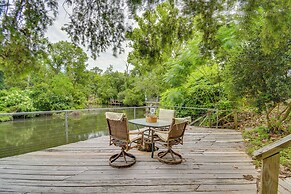 Riverfront Deck: Outdoor Retreat in Fairhope!