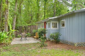 Cozy Fairhope Retreat w/ Patio & Grill!