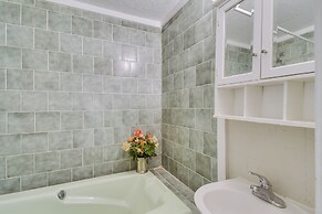 Hike, Fish, Kayak: Fairhope 'river Cottage'