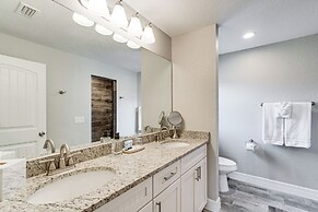 South Gulf Cove Retreat w/ Grill - 13 Mi to Beach!