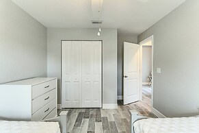 South Gulf Cove Retreat w/ Grill - 13 Mi to Beach!