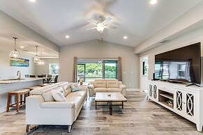 South Gulf Cove Retreat w/ Grill - 13 Mi to Beach!