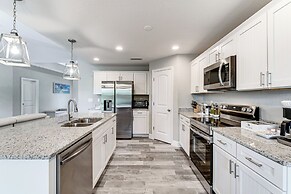 South Gulf Cove Retreat w/ Grill - 13 Mi to Beach!