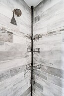 South Gulf Cove Retreat w/ Grill - 13 Mi to Beach!