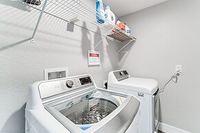 South Gulf Cove Retreat w/ Grill - 13 Mi to Beach!