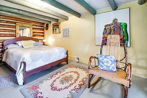 4 Mi to Historic District: Calico Rock Cabin!