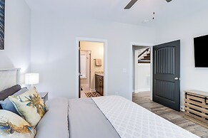 Blue Ridge Cabin w/ Fire Pit ~ 7 Mi to Lake!