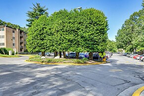 North Bethesda Apartment w/ Community Pool!