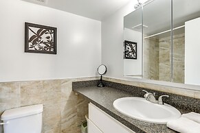 North Bethesda Apartment w/ Community Pool!