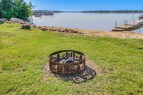 Beach & Lake Access: Brainerd Townhome