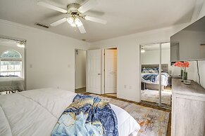 Walk to Gulfport Beach,1 Mi to Marina: Lovely Home