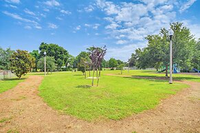 Walk to Gulfport Beach,1 Mi to Marina: Lovely Home