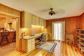Private Walterboro Estate w/ Deck + Fire Pit!