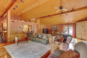 Private Walterboro Estate w/ Deck + Fire Pit!